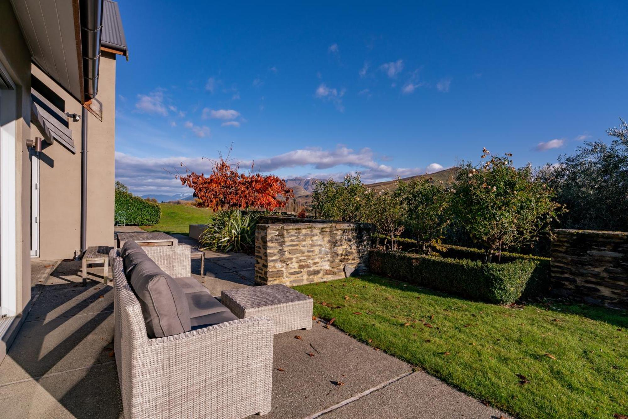 Queenstown Lifestyle And Lakeview Arrowtown Exterior photo